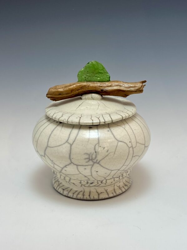 Bomba with Lid